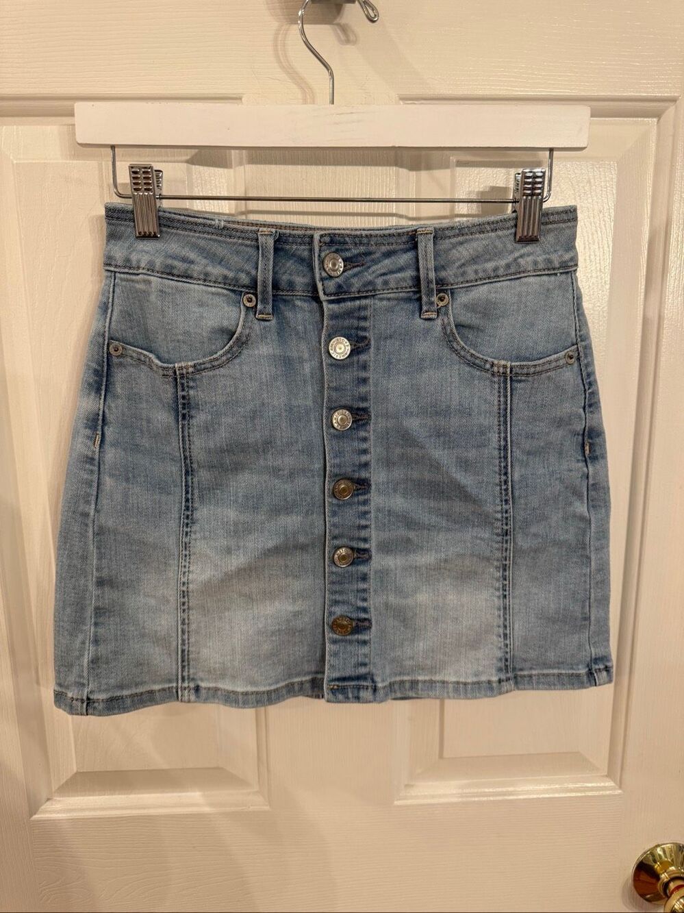 American Eagle Blue Denim Button Up Skirt sz 0